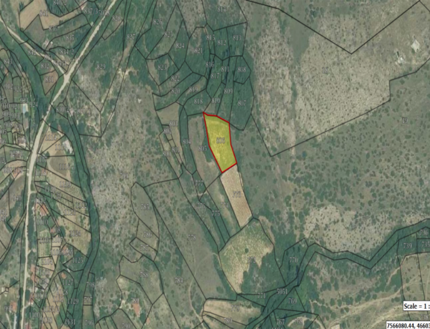 Продавам парцела во с.Орашац